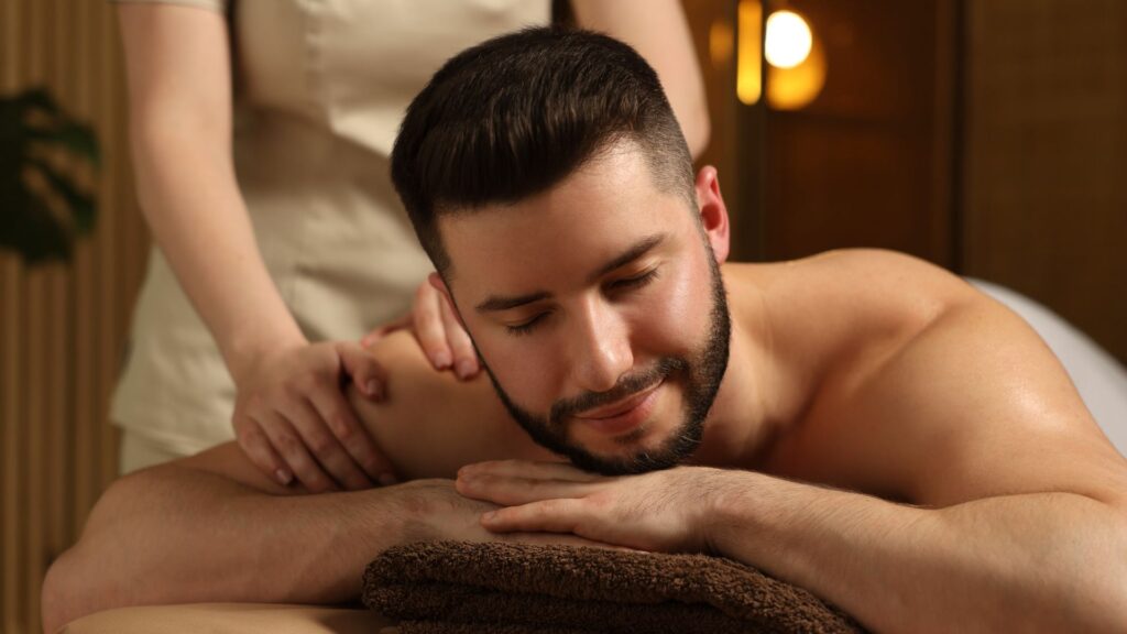 Masaje descontracturante profundo en Quito para aliviar tensiones musculares